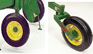 995 Moldboard Plow rear gauge wheels