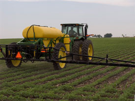 Facilitate operations with pull-type sprayers