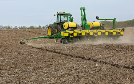 1745 Planter with liquid fertilizer and insecticide