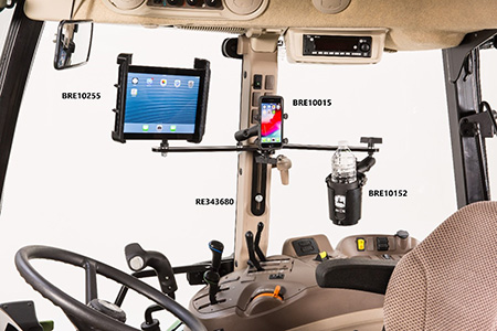 Tablette, téléphone cellulaire et porte-gobelet montés sur le support de montage dans la cabine 5E 