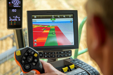 Realtime constituent information during harvest on the Gen 4 combine display
