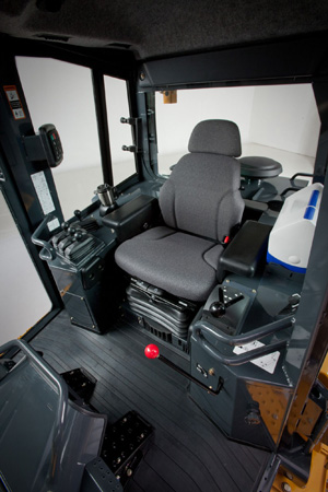 Operator’s air suspension seat and operation station