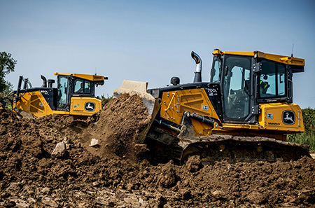 John Deere 700L and 850L Dozers with SmartGrade™ technology