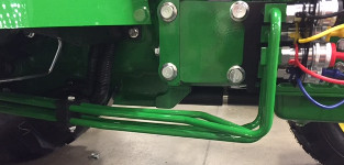 Hydraulic lines from mid-valve to tractor