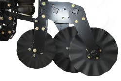 508 mm (20 in) 13-wave front and 13-wave rear dual coulter