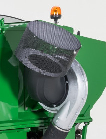 Fan air intake with screen
