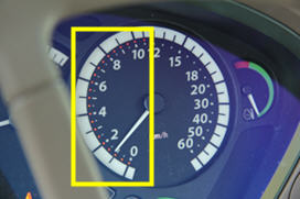 Set speed indicated in the dashboard