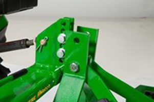 iMatch Quick-Hitch with rotary cutter hookup