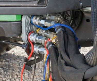 120R loader connection on 2025R tractor