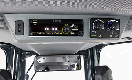 Radio Bluetooth premium con micrófono y sistema de calefacción, ventilación y aire acondicionado con regulación automática de temperatura